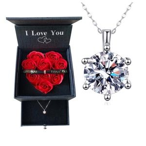 Yeetonda 1 Carat Moissanite Diamond Necklace (OFFERS WELCOME)